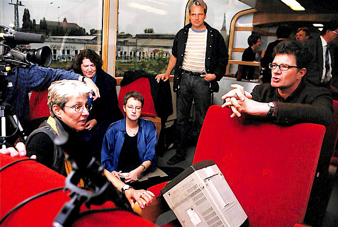 F&uuml;r den &bdquo;Sender Freies Berlin&ldquo; realisiert die Berliner AG DOK eine f&uuml;nfst&uuml;ndige Dokumentarfilm-Nacht &bdquo;&uuml;ber Geschichte und Geschichten Berlins"